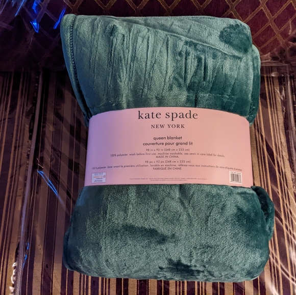 Kate Spade Queen Blanket, Green - Picture 4 of 7